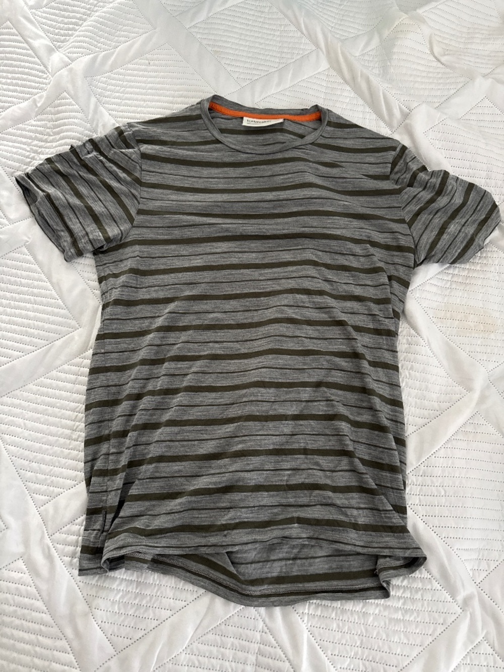 Icebreaker men’s small striped grey t shirt